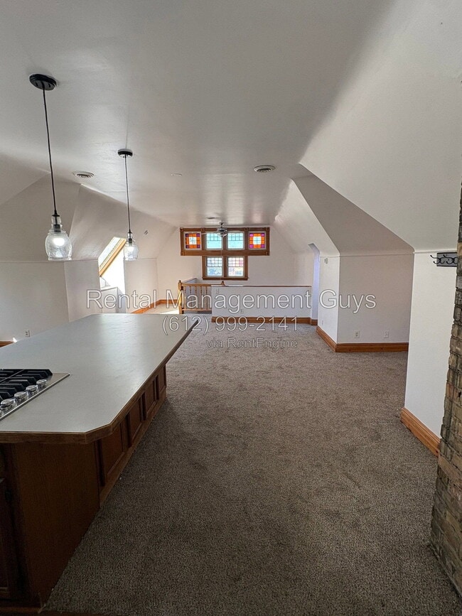 2647 Girard Ave S Unit 3