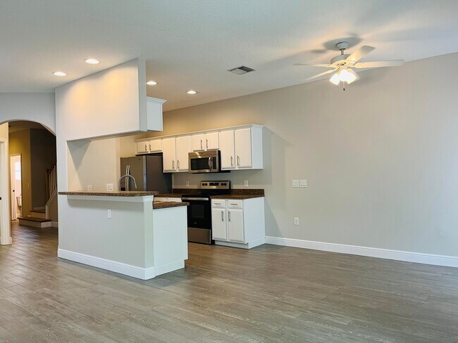 Photo - 117 Anchorage Ave