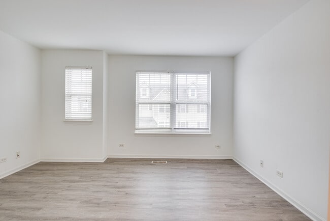 Photo - 401 N Commerce St