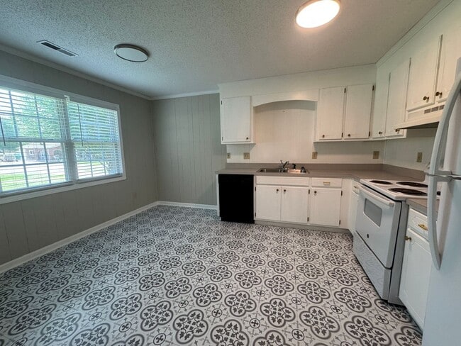 Photo - 313 E Washington Ave Unidad B