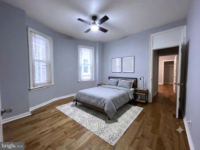 Photo - 4639 Sansom St