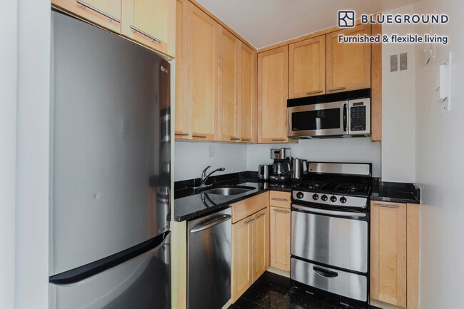 Photo - 145 4th Ave Unit FL17-ID1701