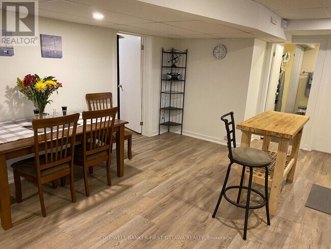 Photo - 1106 Morin Rd