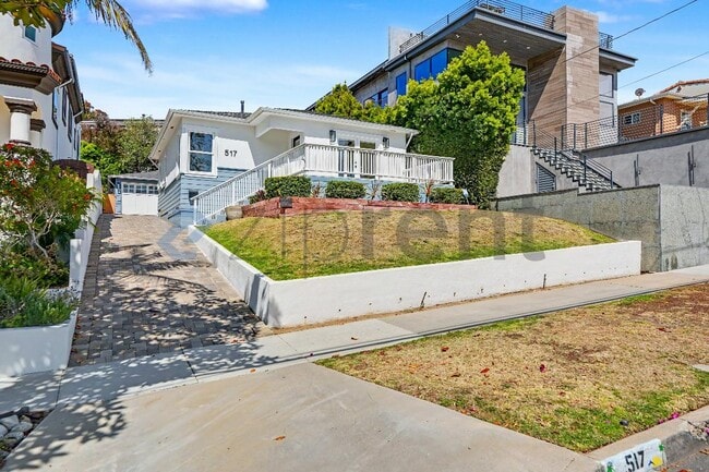 Building Photo - Unit