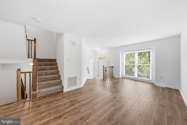 Photo - 46733 Woodmint Terrace