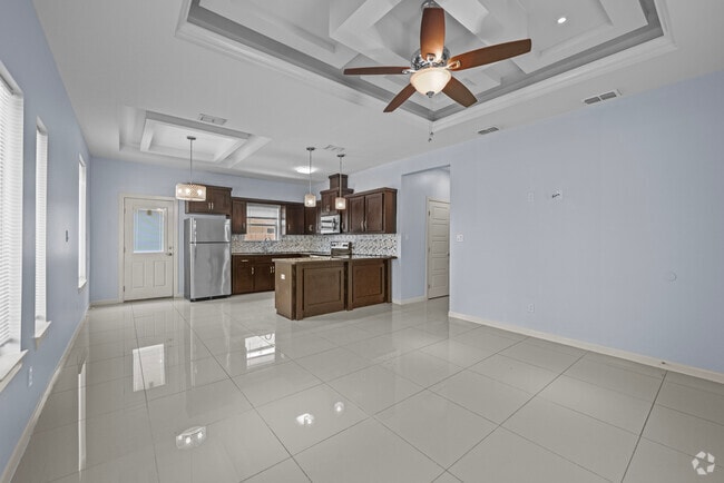 Building Photo - 812 E Myrtle Beach Ave Unit 3 Rental