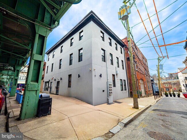 113 Gay St