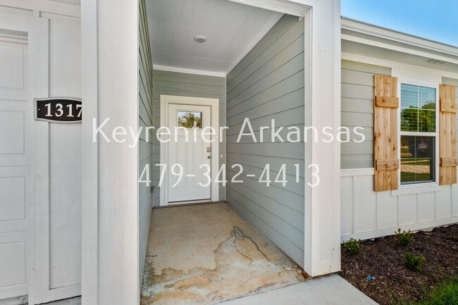 Photo - 1317 Bates St