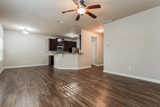 Photo - 1845 Simmons Ln