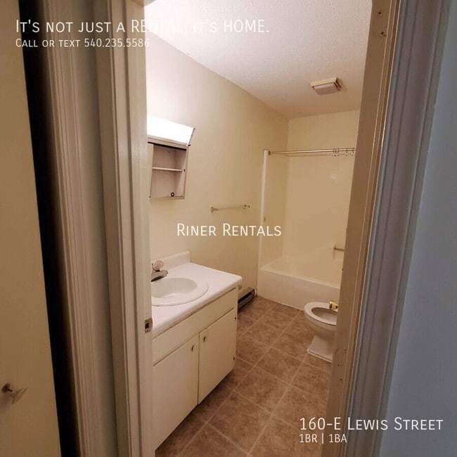 Photo - 160 Lewis St