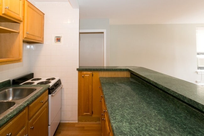 Photo - 448 W Wellington Ave Unidad E10