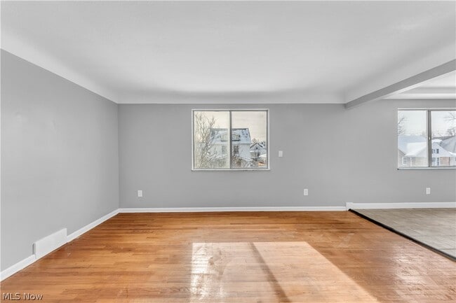 Photo - 10725 Vernon Ave Unit 2/UP