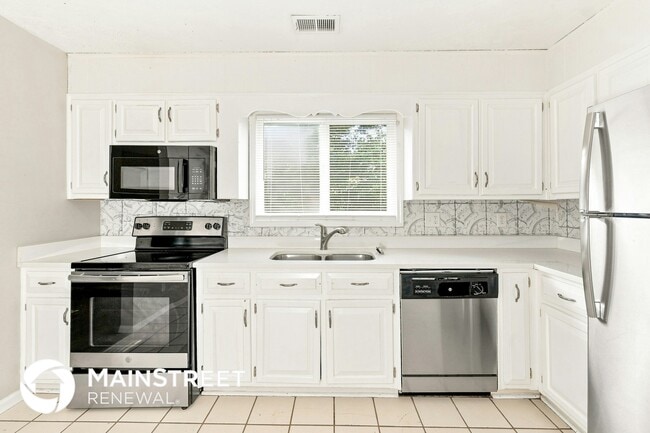3394 Sheree Trail