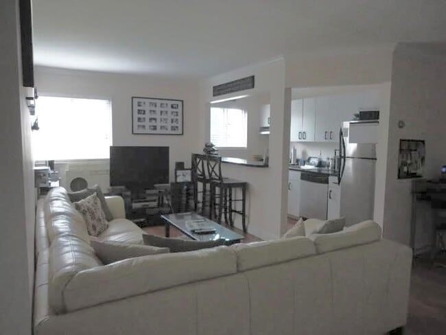 Photo - 742 Deer Park Ave Unit 8A