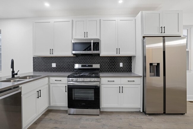Photo - 272 S 22nd St
