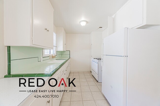 1148 S Sherbourne Dr Unit 3