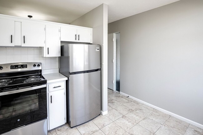 Photo - Spacious 3-Bedroom Apartment in Millard! Unidad 15