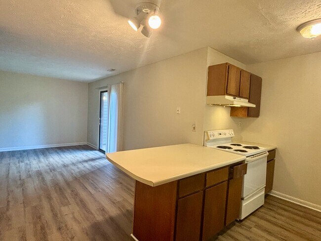 Photo - 1123 Southwood Dr