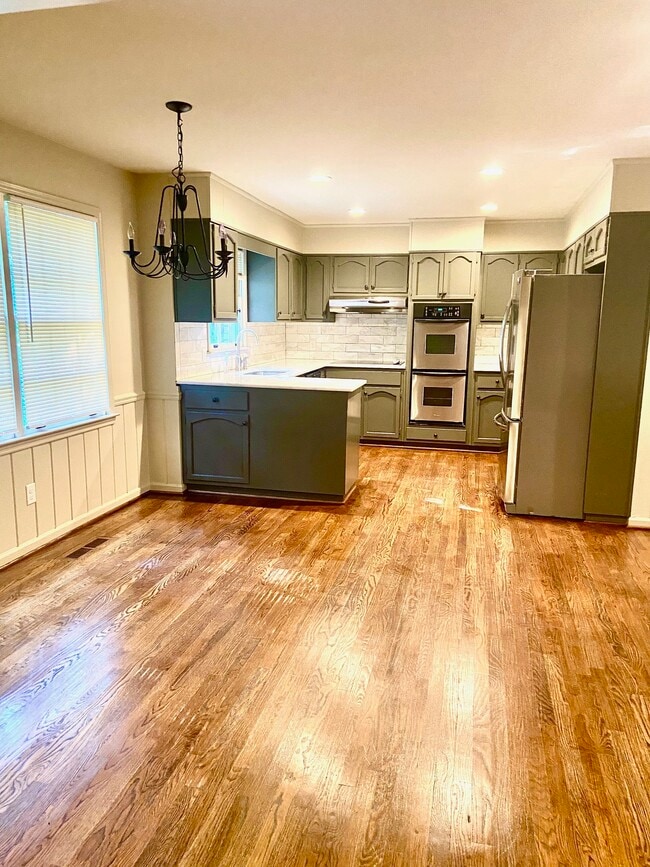 Photo - 3414 N River Rd