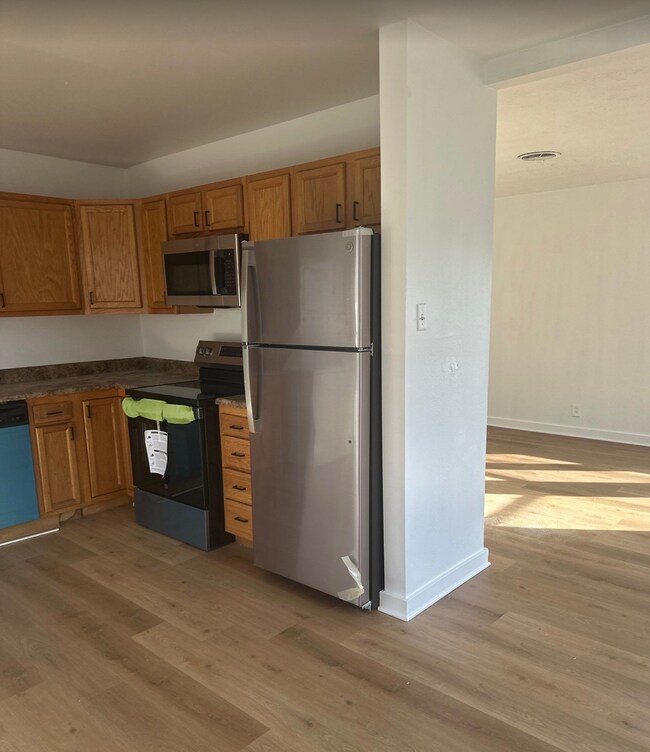 Photo - 637 Cosler Dr