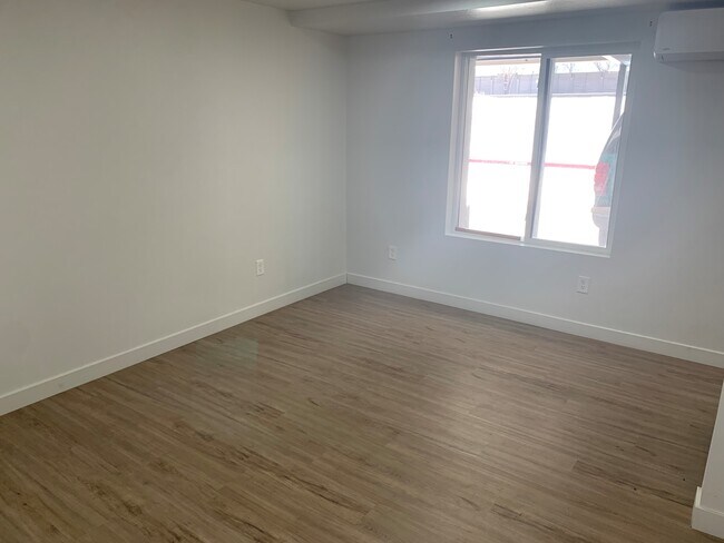 Photo - 404 E 5600 S Unit 104