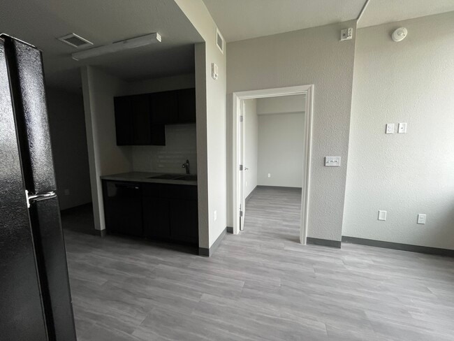 Cielo Tower Apartments