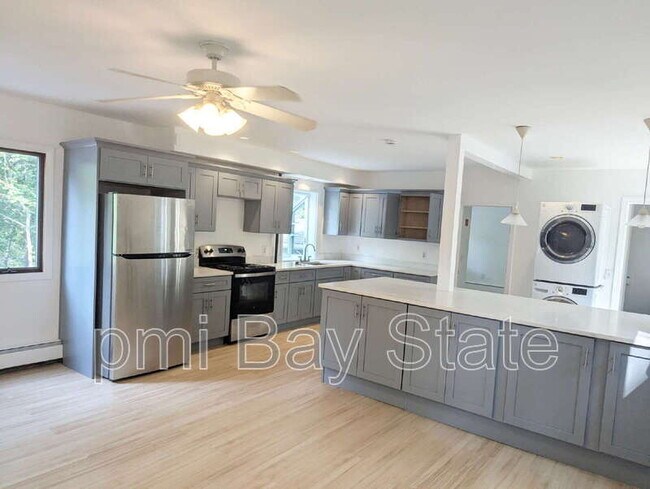 3 Weston St Unit 1