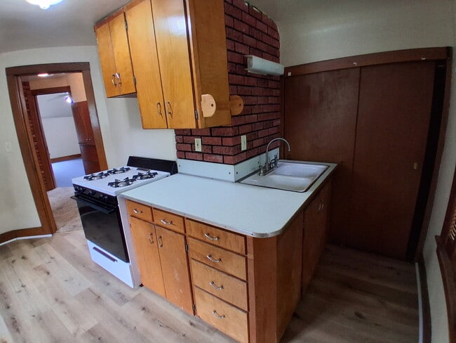 Photo - 205 E Phoenix Ave