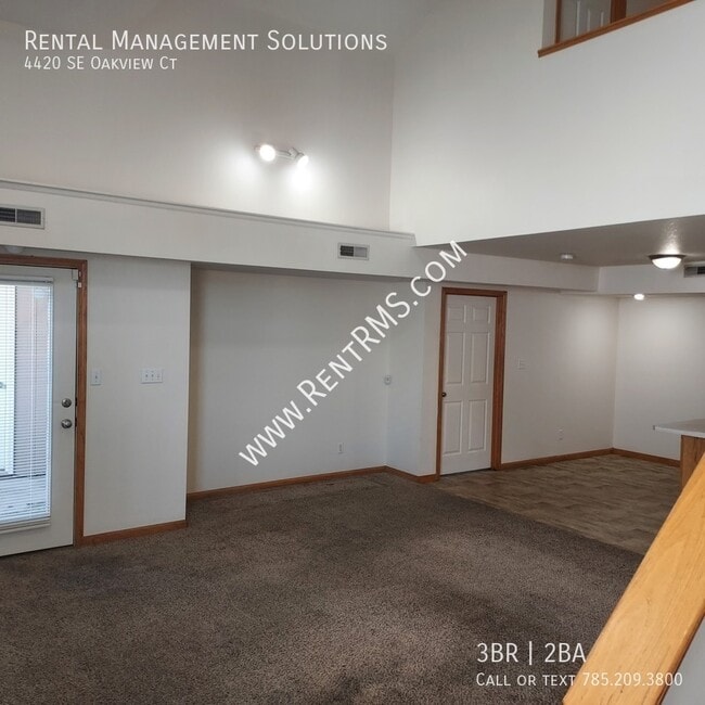 Photo - 4420 SE Oakview Ct