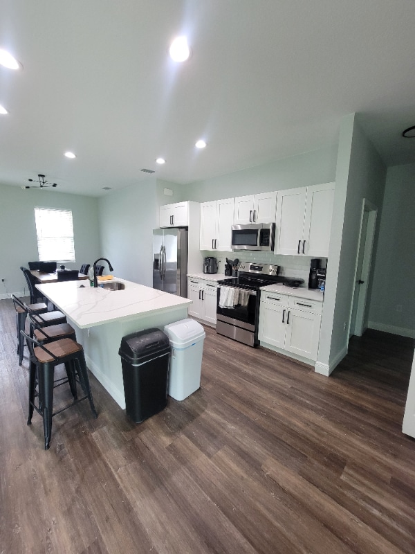 Photo - 7105 Happiness St