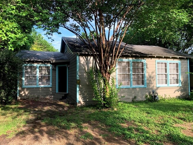 Photo - 4903 Caswell Ave
