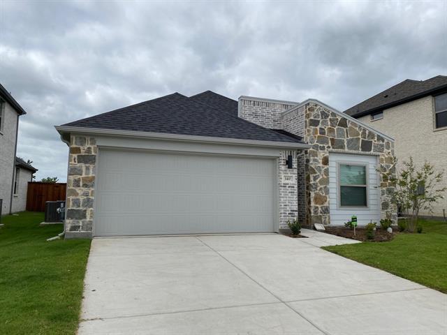 Photo - 140 Mandarin St