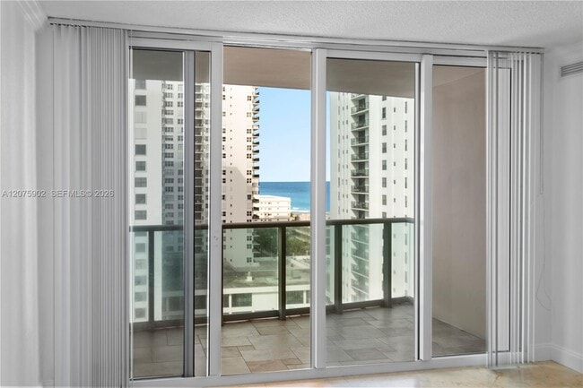 Photo - 2501 S Ocean Dr Unidad 1239