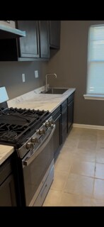 Kitchen - 406 Chaplin St SE Unidad 3