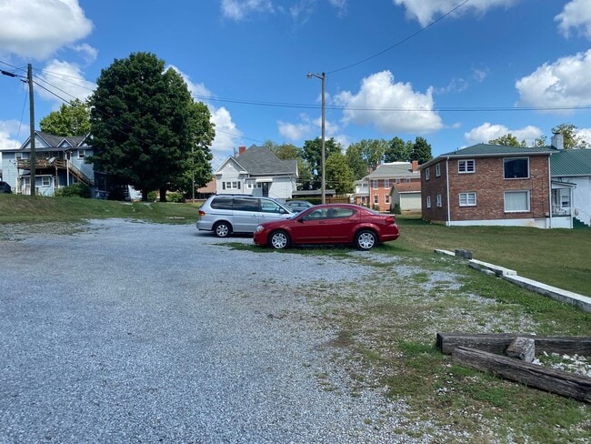 Photo - 518 SIXTH STREET Unit #7