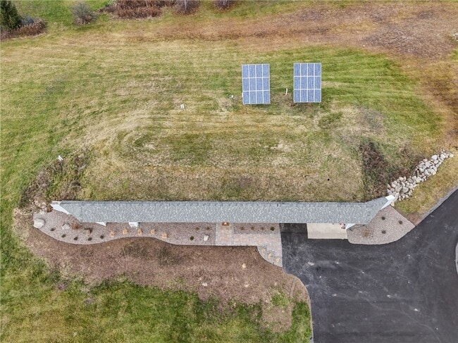 Photo - 2654 Whalen Rd