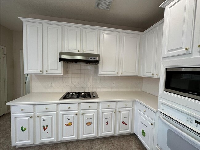 Photo - 3902 Breaux Bridge Ln