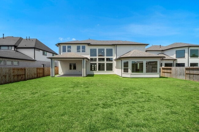 Photo - 9806 Oakwood Trl