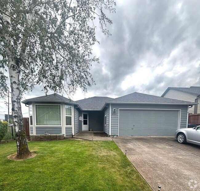 Building Photo - 3 bed home In South Salem