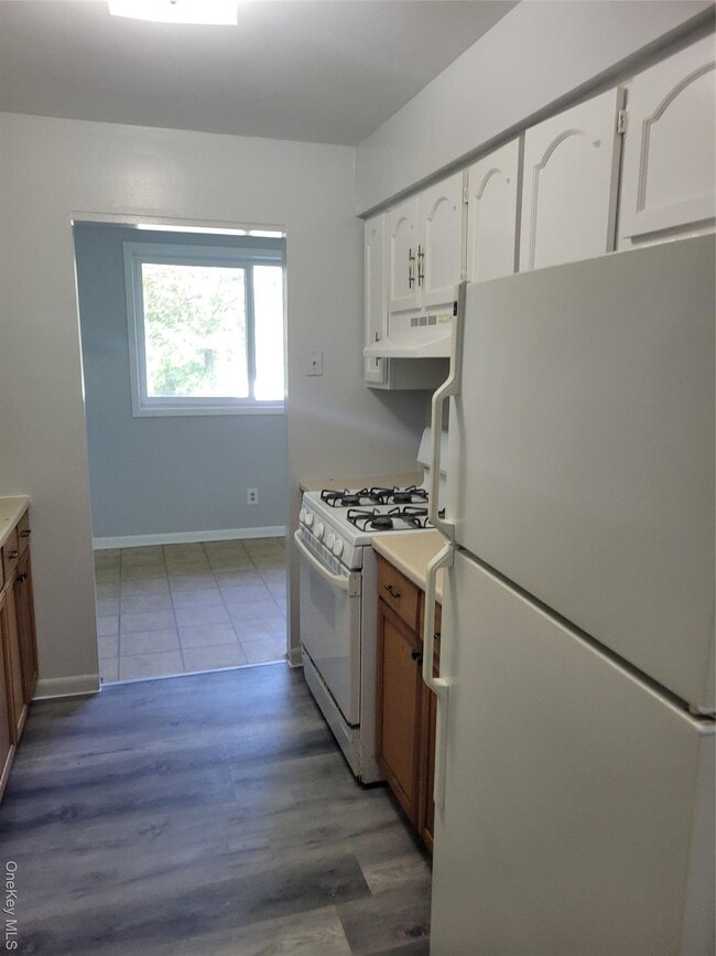 Building Photo - 240 Schutt Rd Unit 1B Rental