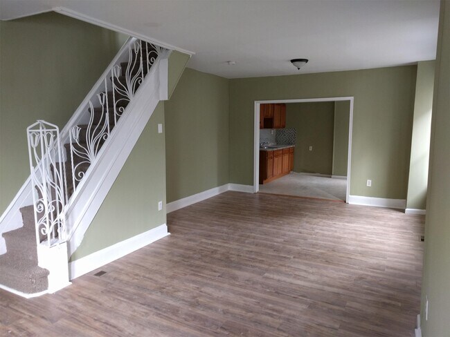 Photo - 5211 Rubicam St