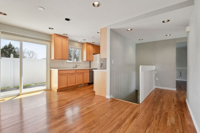 Photo - 2180 S Estes St