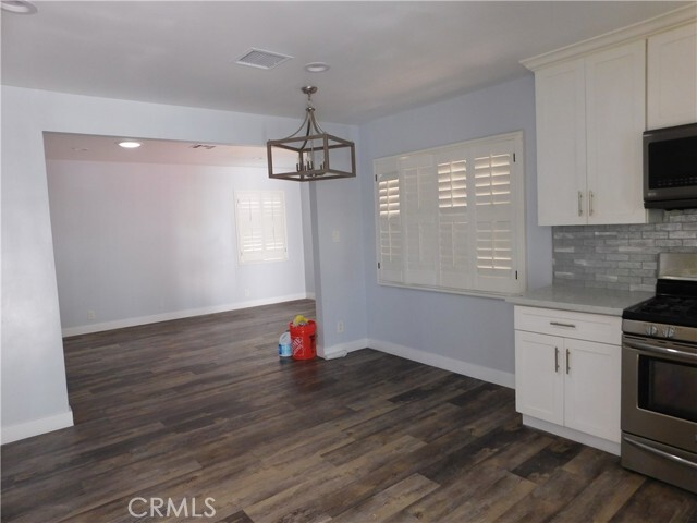 Photo - 10414 Dorothy Ave
