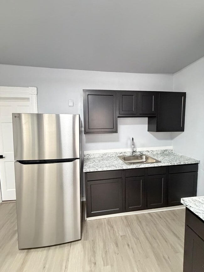 Photo - 52 Farren Ave Unidad 1st Fl