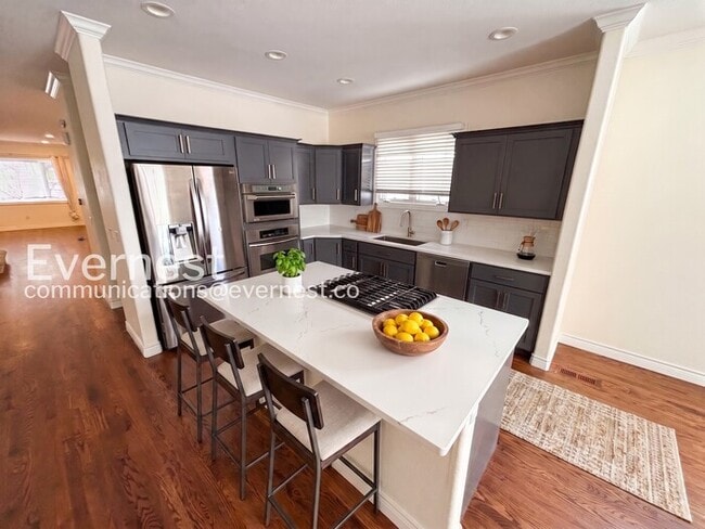 Photo - 268 S Garfield St