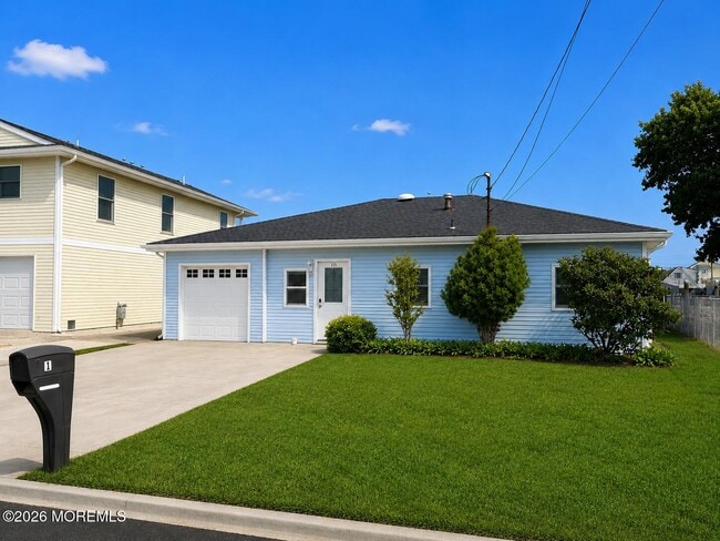 115 N Binnacle Dr