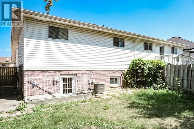 Photo - 2643 Carissa Ave