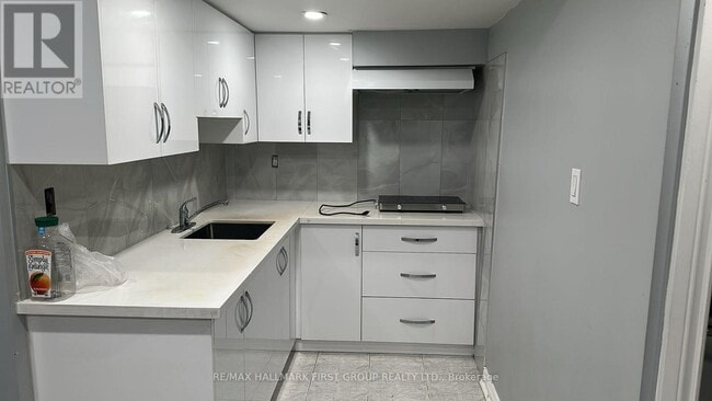 Photo - 198 Coppard Ave