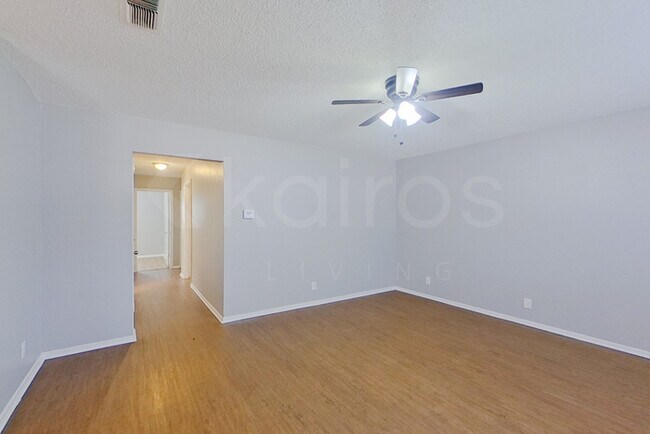 Photo - 923 Kimbrough St