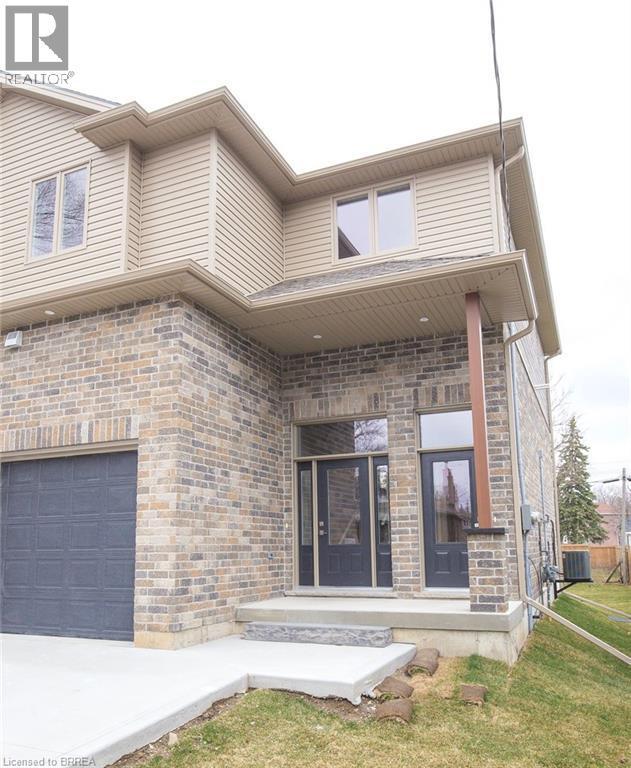 Photo - 355 Wellington St